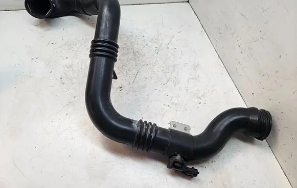 Opel Zafira C Intercooler hose/pipe 13398479