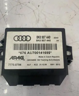Audi Q7 4L Parking PDC control unit/module 8K0907440