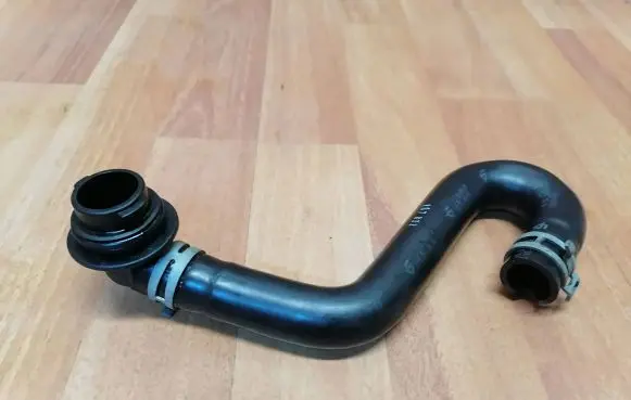 Renault Scenic IV - Grand scenic IV Oil fill pipe 152580353R