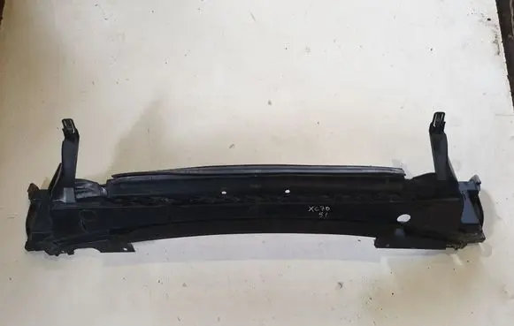 Front bumper skid plate/under tray