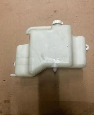 Mitsubishi L200 Coolant expansion tank/reservoir