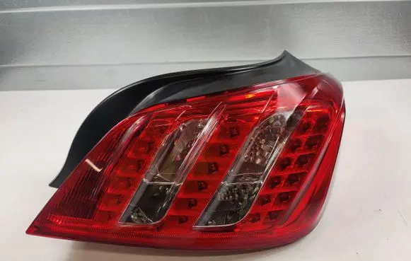Peugeot 508 Rear/tail lights 9686293680