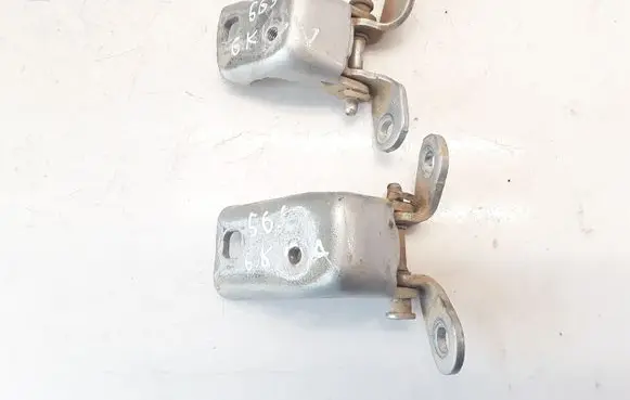Ford Maverick Rear door hinge set 4L8A7826801AA 4L8A7826807AA