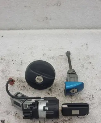 Peugeot 207 Ignition lock 9663123280