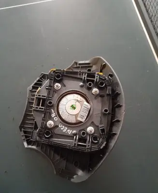 Iveco Daily 35 - 40.10 Steering wheel airbag