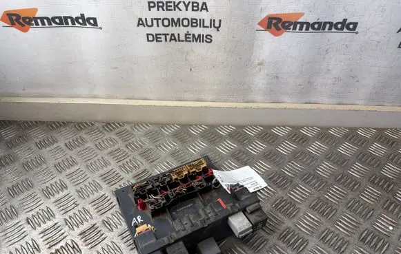 Volkswagen PASSAT B6 Comfort/convenience module 3C0937049J