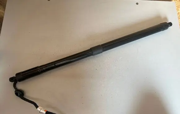 Volvo XC60 Tailgate/trunk strut/damper 32384407