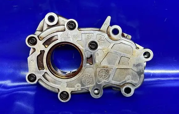 Opel Antara Oil pump 62921668