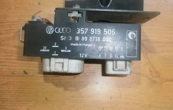 Coolant fan relay