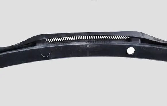 Volkswagen Polo V 6R Wiper trim