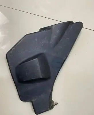 Audi A6 S6 C5 4B Air filter box cover 4b0133849c