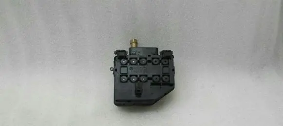 Mercedes-Benz ML W164 Fuse module A1645400350
