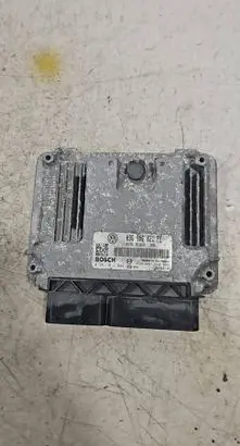 Volkswagen Touran I Engine control unit/module 03G906021FE 0281012944 1039S14847