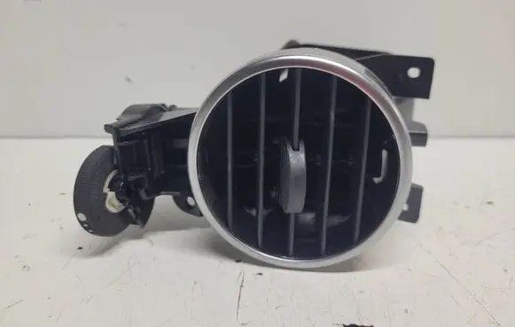 Land Rover Discovery 4 - LR4 Dash center air vent grill AH2201454A 07578005