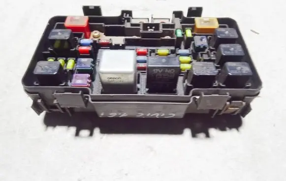 Honda Civic Fuse module