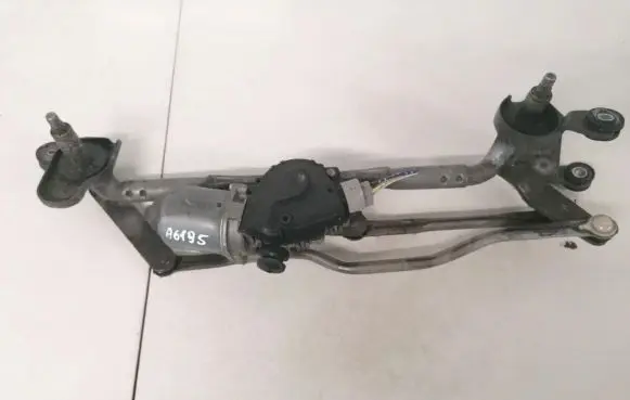 Mazda 5 Front wiper linkage and motor 1593000600