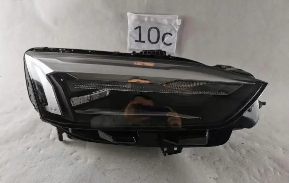 Audi A5 Headlight/headlamp 8W6941012