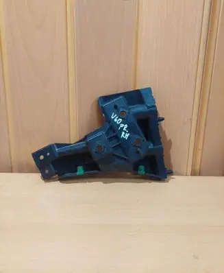 Volvo V60 Front bumper mounting bracket 31323833