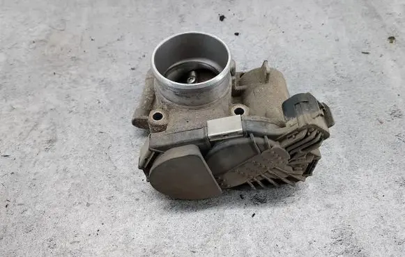 Opel Corsa D Throttle body valve 55562270