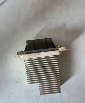 Toyota Avensis T250 Heater blower motor/fan resistor