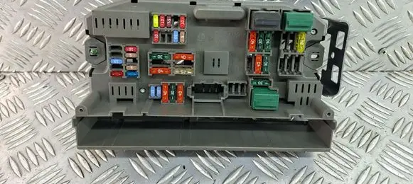 BMW X5 E70 Fuse module 518966010B