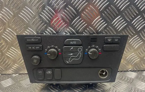 Volvo V70 Climate control unit