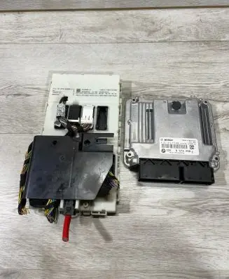 BMW 1 F20 F21 Engine ECU kit and lock set 8573258 9315685 031053224
