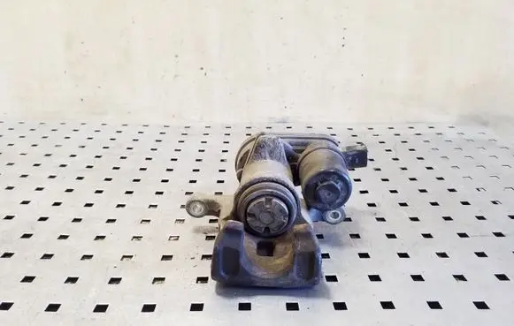KIA Soul Rear brake caliper G358237700