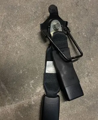 Mazda CX-7 Rear seatbelt buckle
