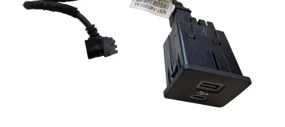 Ford Maverick USB socket connector ML3T14F014 ML3T14F014AB K7EDB