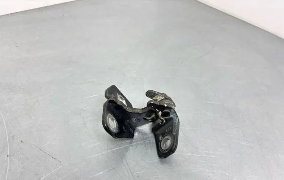 Jeep Grand Cherokee Front door upper hinge 