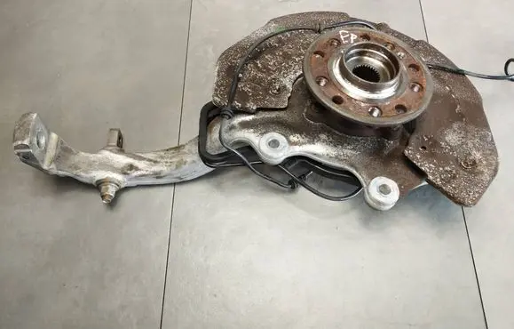 Mercedes-Benz GLC X253 C253 Front wheel hub spindle knuckle