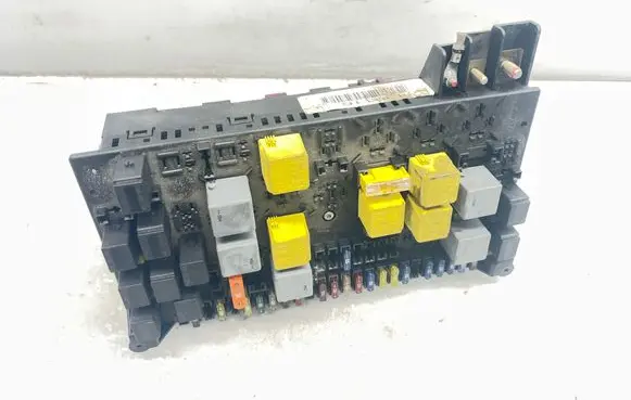 Mercedes-Benz ML W163 Fuse module 1635450205