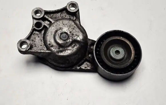 Citroen DS5 Generator/alternator belt tensioner 9676854080
