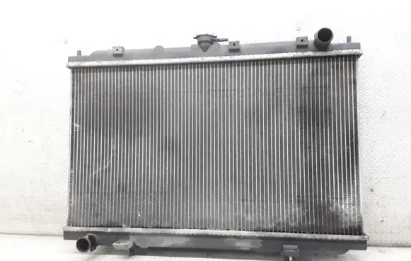 Nissan Almera Tino Coolant radiator
