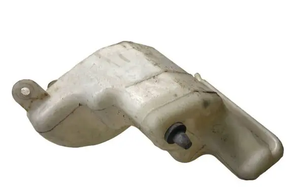 Mitsubishi Outlander Windshield washer fluid reservoir/tank