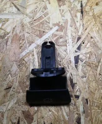 Volvo XC90 Hand brake release handle 8683963 8671540