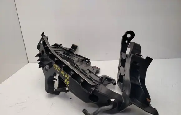 Audi A4 S4 B8 8K Headlight/headlamp mounting bracket 8K0805608A