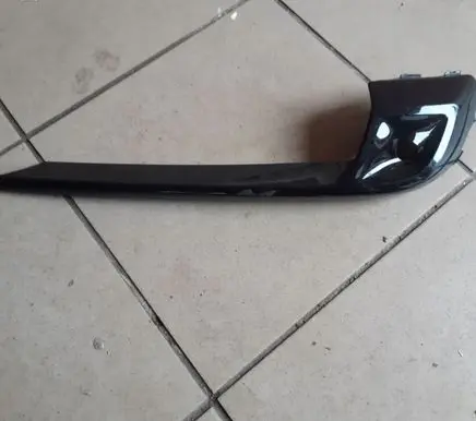 Porsche Cayenne (9Y0 9Y3) Front bumper splitter molding 9Y0807824