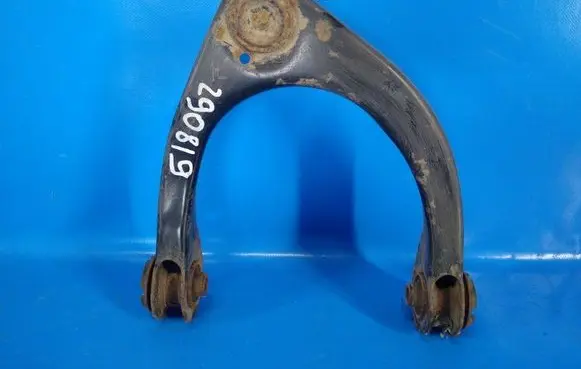 Lexus IS 220D-250-350 Front lower control arm/wishbone 4863059115