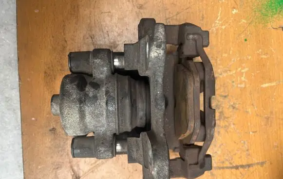 BMW 3 E92 E93 Rear brake caliper 6769102 34216769102