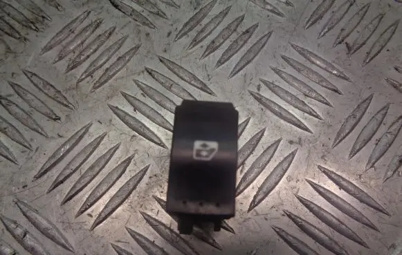 Renault Scenic II - Grand scenic II Quarter vent window switch 