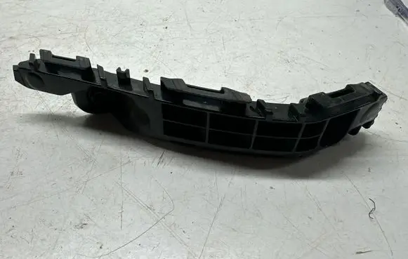 Toyota Yaris XP210 Front bumper mounting bracket 52536K0010