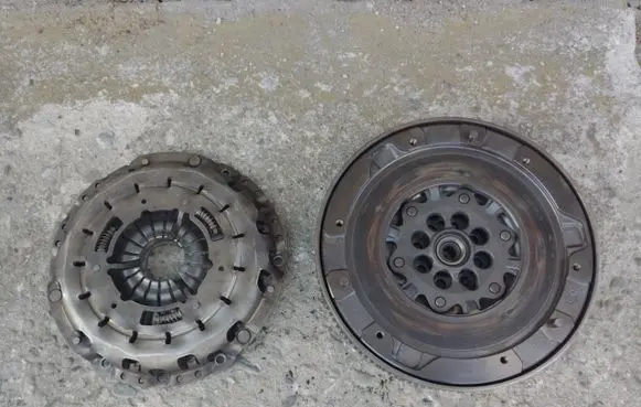 BMW 1 F20 F21 Dual mass flywheel 