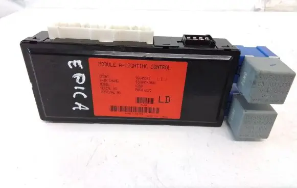 Chevrolet Epica Fuse module 96645343 P06D0215