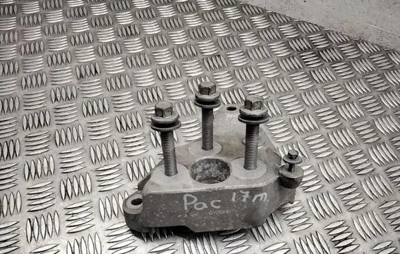 Chrysler Pacifica Gearbox mounting bracket 68224740AA