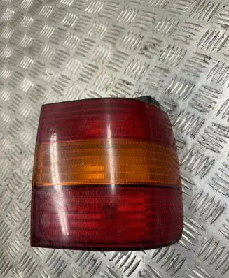 Volkswagen PASSAT B4 Rear/tail lights 3A9945112