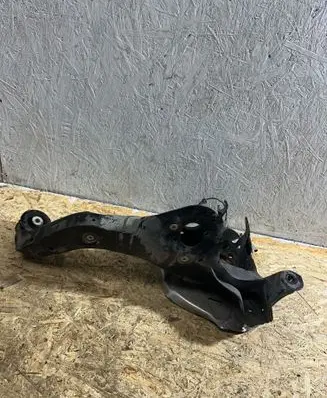 BMW X2 F39 Rear wheel hub spindle/knuckle 6898964