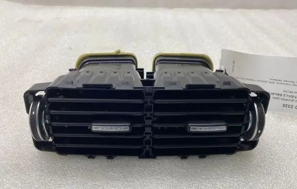 Rear air vent grill