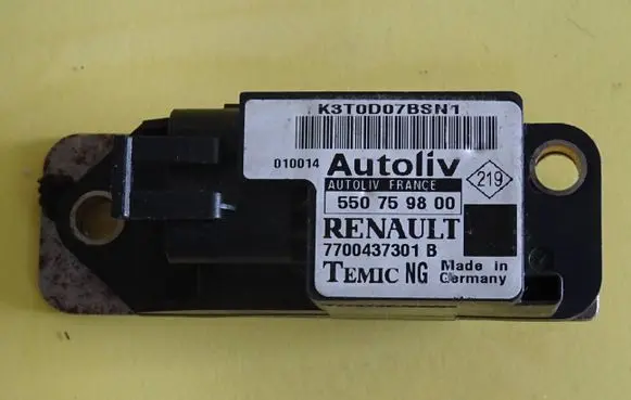 Renault Scenic I Airbag deployment crash/impact sensor 7700437301B